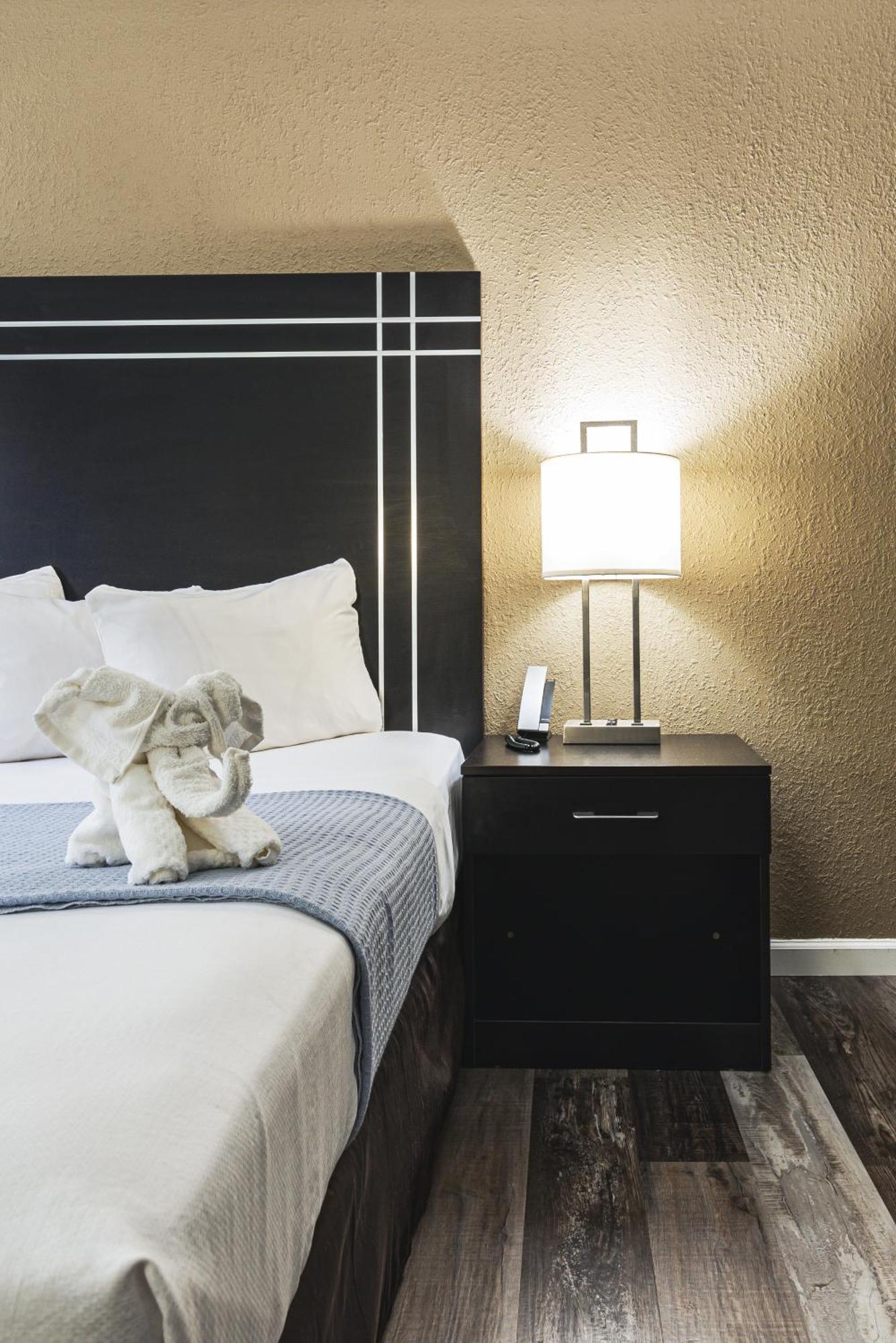 Econo Lodge Cleveland Southeast - Kent Стрітсборо Екстер'єр фото