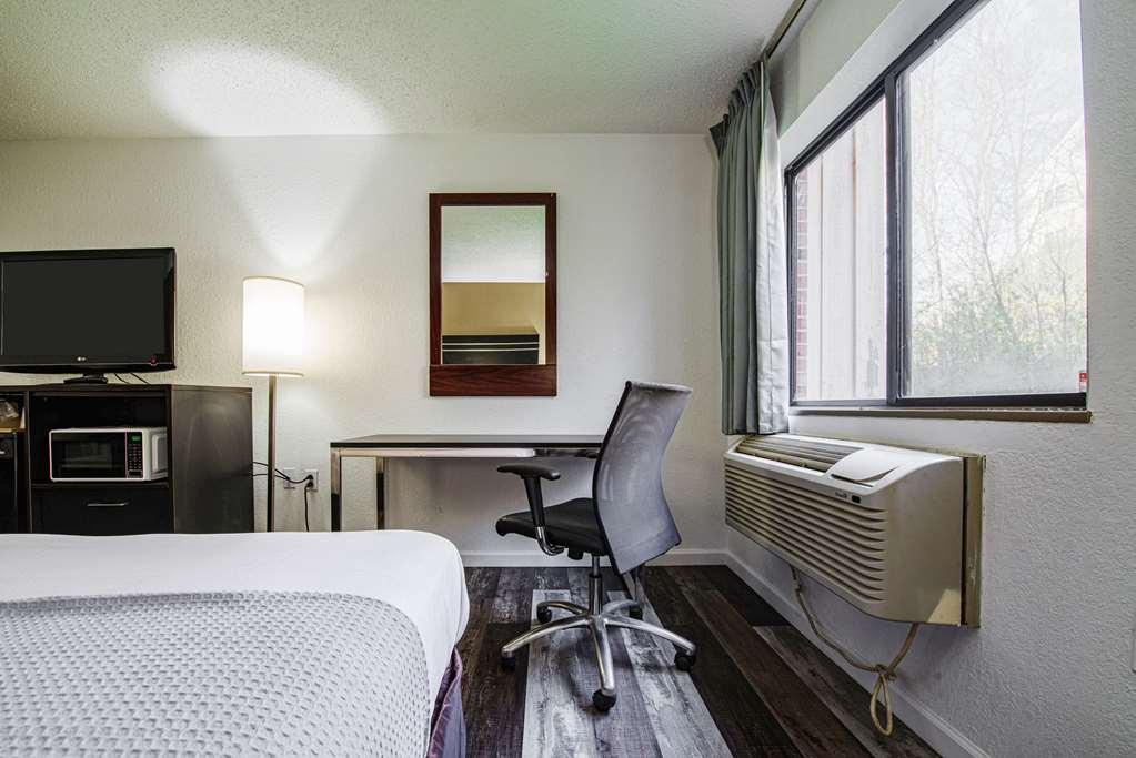 Econo Lodge Cleveland Southeast - Kent Стрітсборо Номер фото